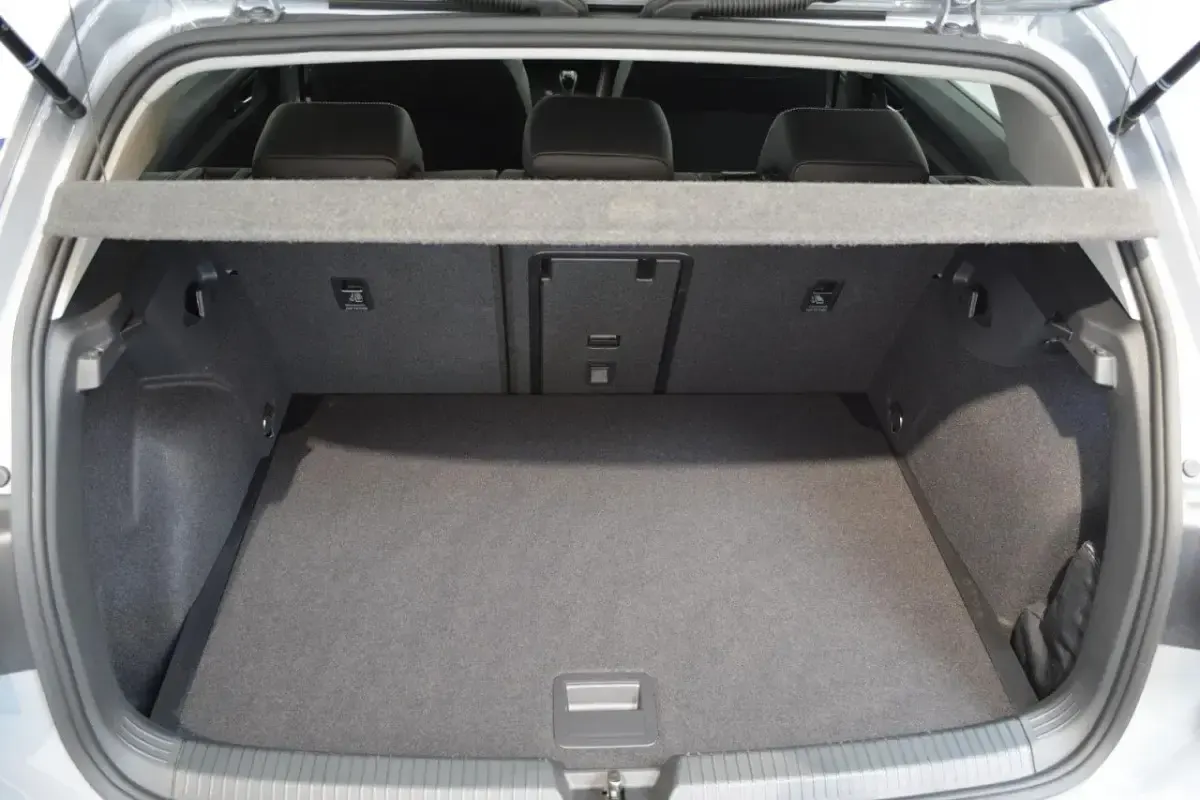 Gebraucht VW Golf VIII Goal 116 PS (85 kW) 2025 Grau Limousine