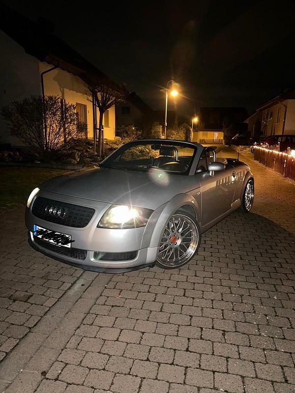 Silber Gebraucht 2000 Audi TT Roadster Cabrio | 2.750 € (Guter Preis) - Bild 1/4