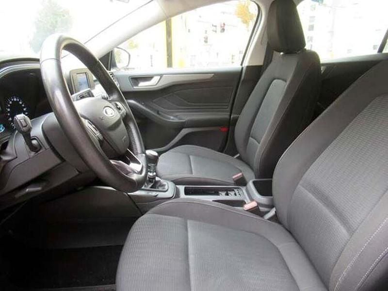 Gebraucht Ford Focus Trend 120 PS (88 kW) 2021 Weiß Kombi