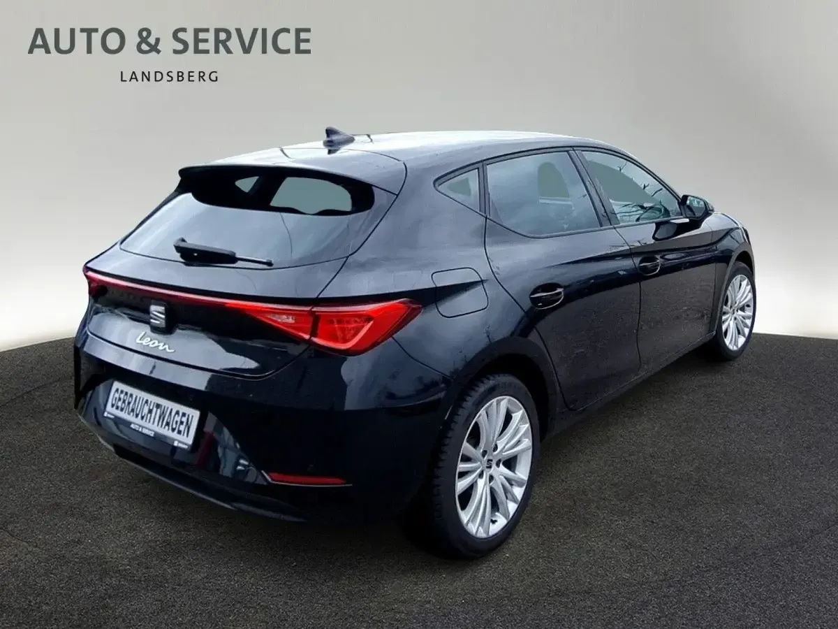 Gebraucht Seat Leon Style 110 PS (80 kW) 2024 Schwarz Limousine
