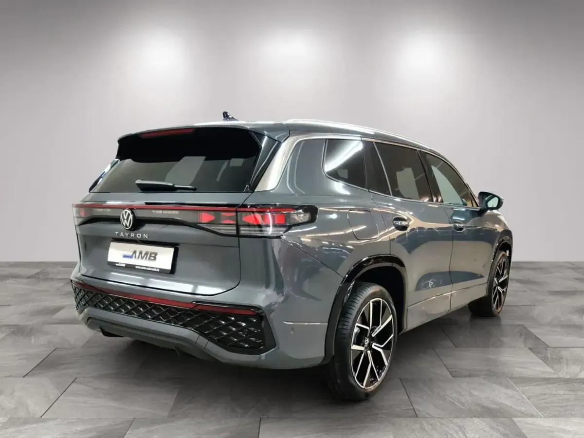 Gebraucht VW Tayron R-line 193 PS (141 kW) 2025 Grau SUV