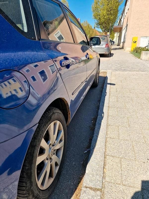 Second-hand Mazda 3 109 CP (80 kW) 2007 Albastru Break