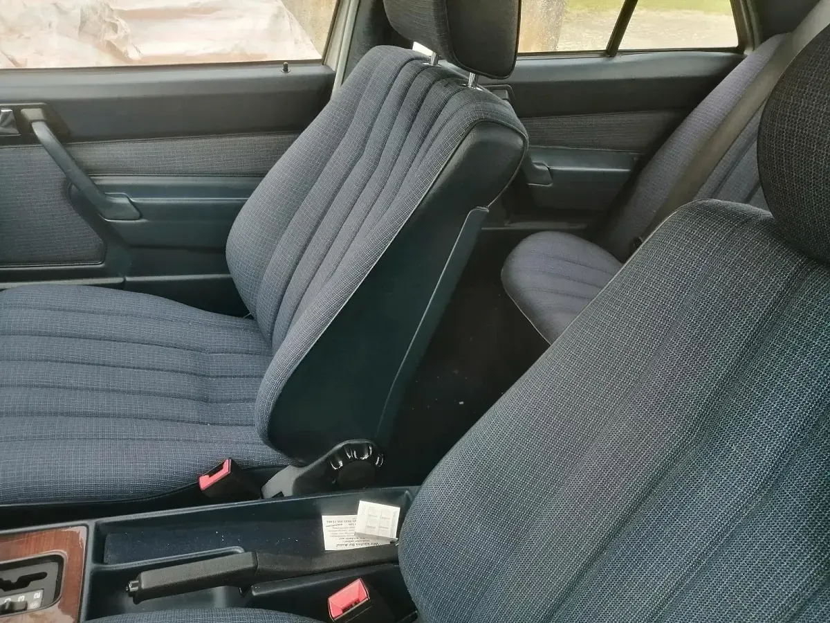Gebraucht Mercedes 190 1987 Silber Limousine