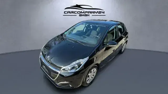 Gebraucht Peugeot 208 82 PS (60 kW) 2017 Schwarz Kleinwagen