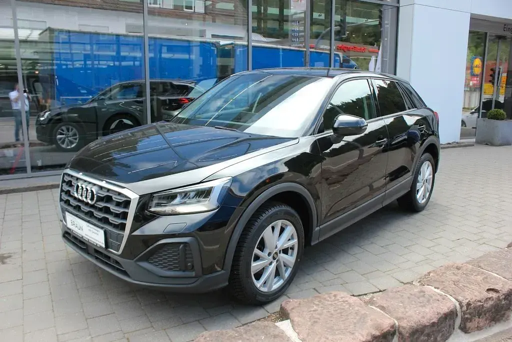 Gebraucht Audi Q2 Sport 150 PS (110 kW) 2022 Schwarz SUV
