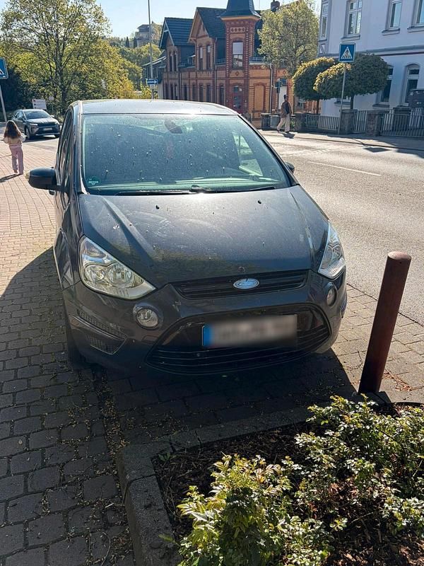 Second-hand Ford S-MAX S 140 CP (102 kW) 2011 Albastru Monovolum