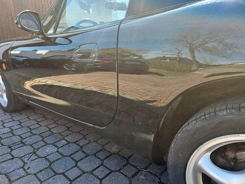 Second-hand Mazda MX5 110 CP (80 kW) 2004 Negru Cabrio