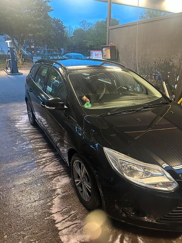 Usata Ford Focus 101 CV (74 kW) 2013 Berlina