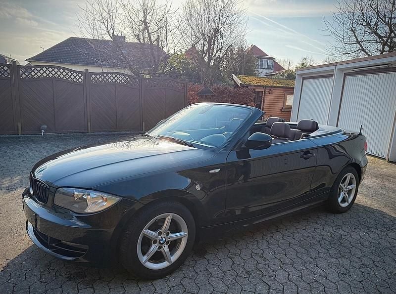 Gebraucht BMW 118 Cabriolet 143 PS (105 kW) 2010 Schwarz Cabrio
