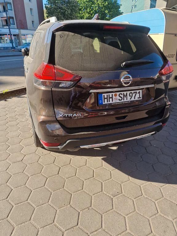 Braun Gebraucht 2018 Nissan X-Trail N-Connecta SUV | 20.400 € (Fairer Preis) - Bild 1/4