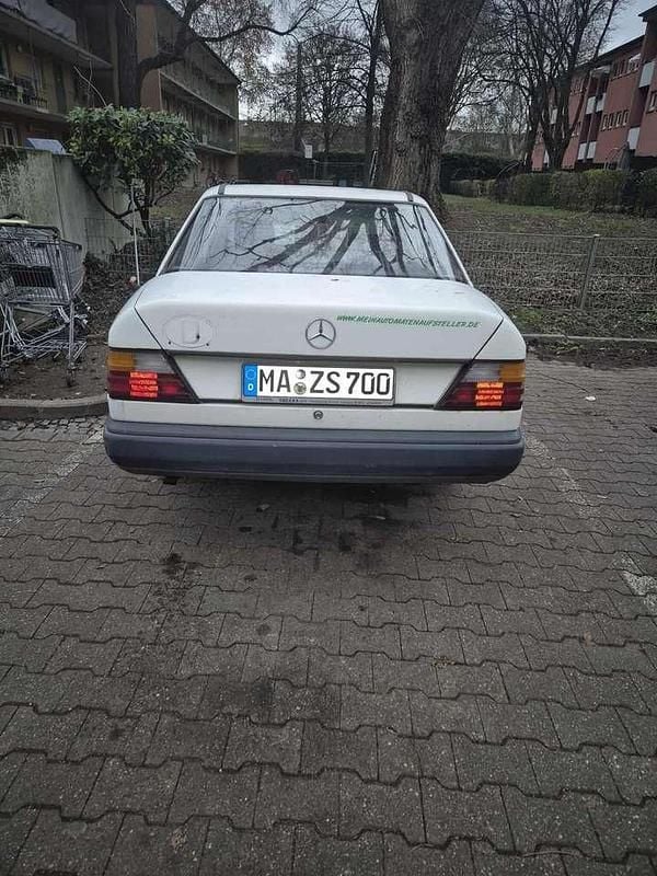 Gebraucht Mercedes 200 116 PS (85 kW) 1985