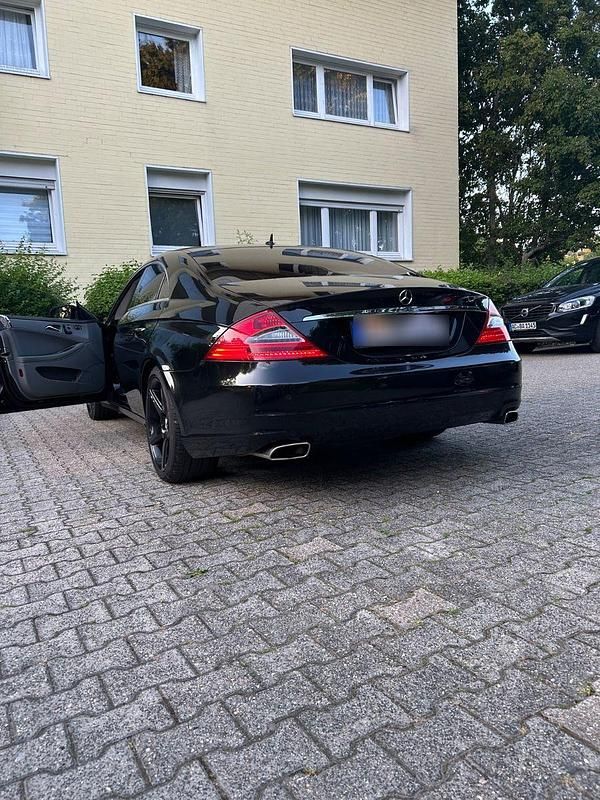 Gebraucht Mercedes CLS300 231 PS (169 kW) 2010 Schwarz Coupé
