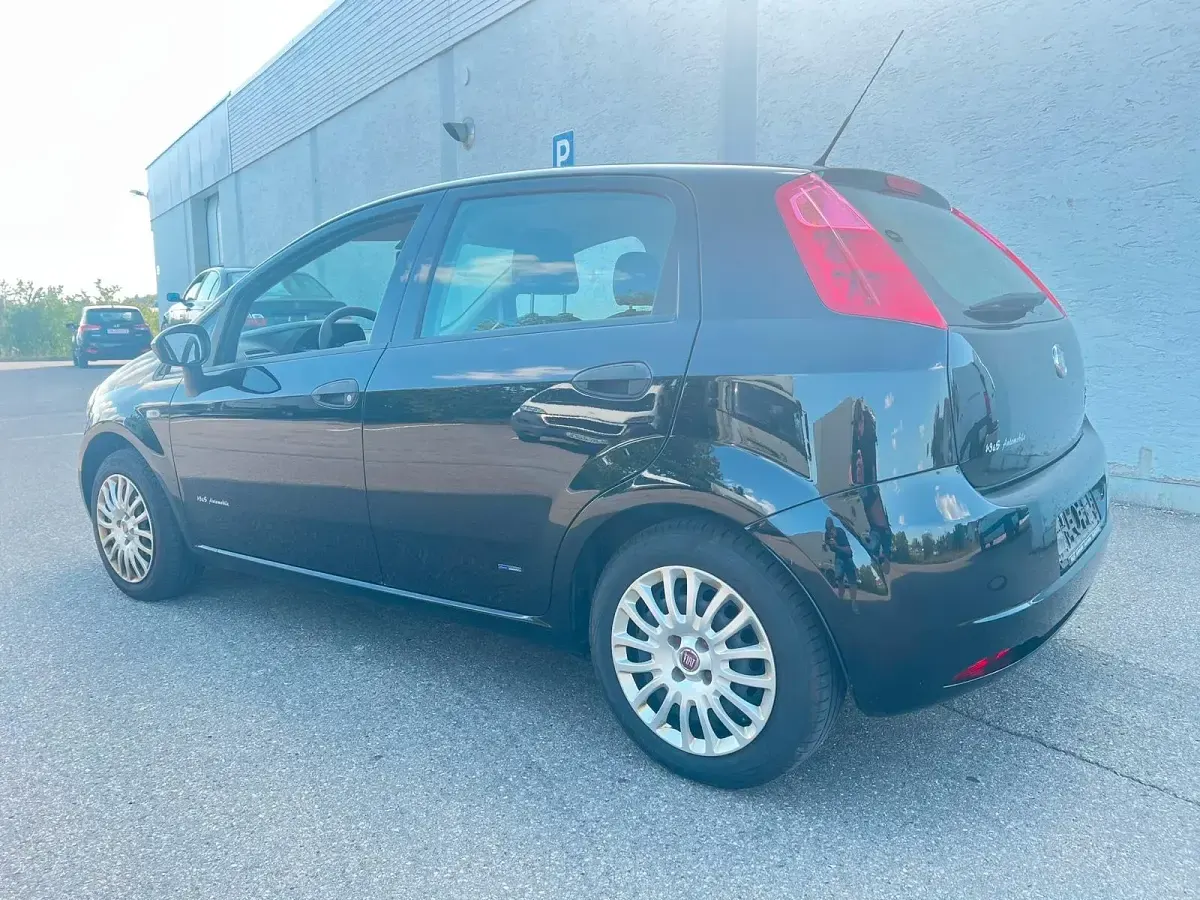 Gebraucht Fiat Punto 78 PS (57 kW) 2009 Schwarz Kleinwagen