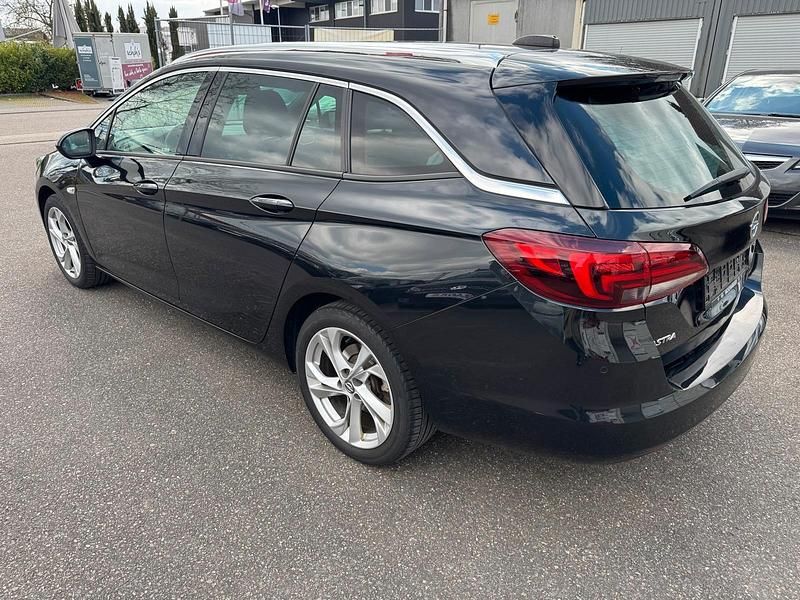 Gebraucht Opel Astra Dynamic 136 PS (100 kW) 2016 Schwarz Kombi