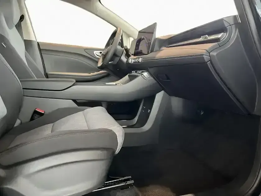 Neu MG MG4 EV 110 kW (150 PS) 2026 Black pearl (schwarz) Kleinwagen