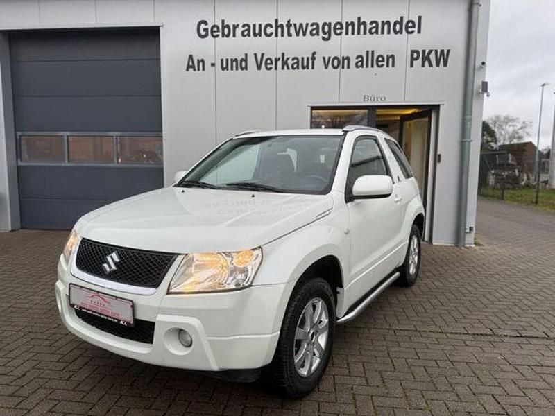 Gebraucht Suzuki Grand Vitara 110 PS (80 kW) 2008 Weiß SUV