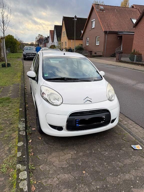 Weiß Gebraucht 2009 Citroën C1 Kleinwagen | 2.199 € (Fairer Preis) - Bild 1/4
