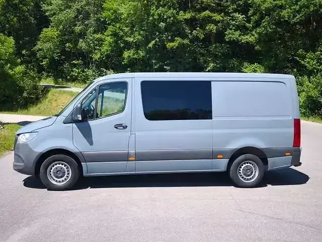 Gebraucht Mercedes Sprinter 170 PS (125 kW) 2021 Blaugrau Van