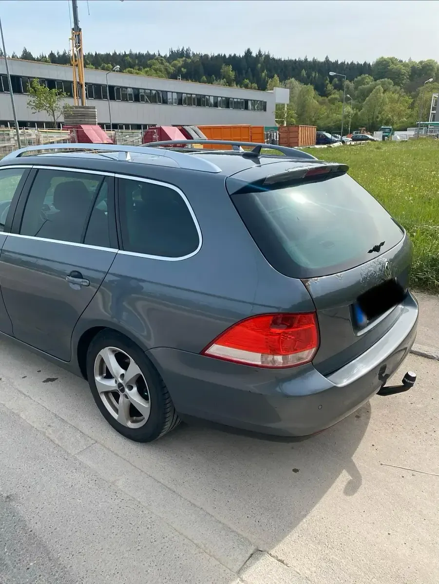 Gebraucht VW Golf VI 105 PS (77 kW) 2008 Grau Kleinwagen