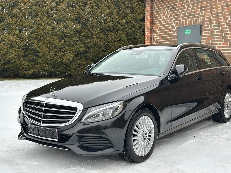 Gebraucht Mercedes C200 136 PS (100 kW) 2017 Schwarz Kombi