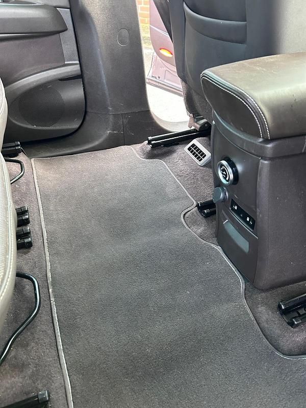 Gebraucht Renault Espace Initiale Paris 160 PS (117 kW) 2016 Silber Van / Kleinbus