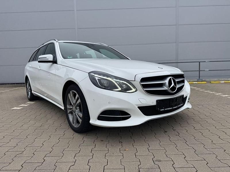 Gebraucht Mercedes E250 AMG line 204 PS (150 kW) 2013 Weiß Kombi