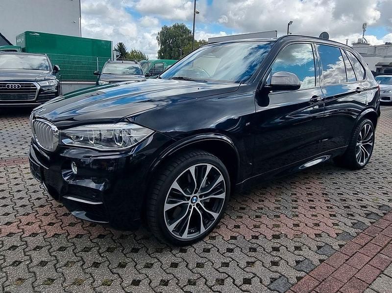 Carbonschwarz Gebraucht 2018 BMW X5 M50 Sport Line SUV | 35.998 € (Fairer Preis) - Bild 1/4