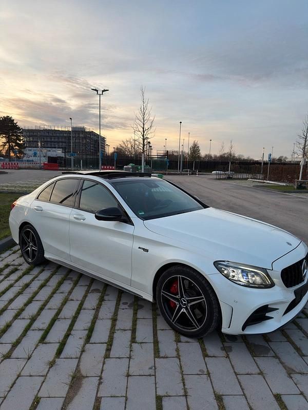 Weiß Gebraucht 2018 Mercedes C43 AMG AMG Limousine | 37.000 € (Teuer) - Bild 1/4