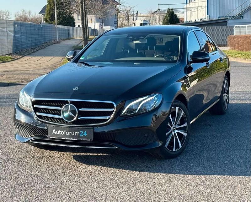 Gebraucht Mercedes E300 320 PS (235 kW) 2020 Obsidianschwarz  metalliclack Limousine