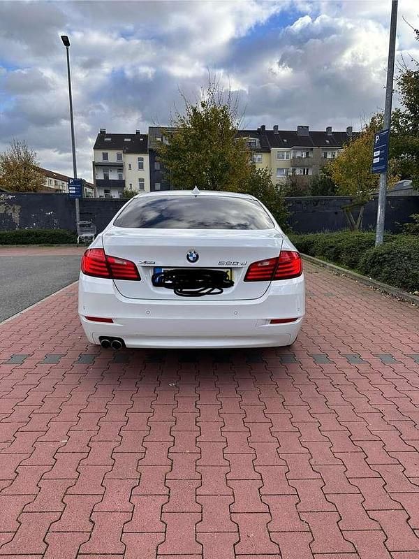 Gebraucht BMW 520 190 PS (139 kW) 2017 Limousine