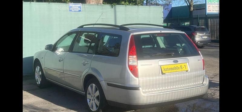 Gebraucht Ford Mondeo Trend 116 PS (85 kW) 2005 Silber Limousine