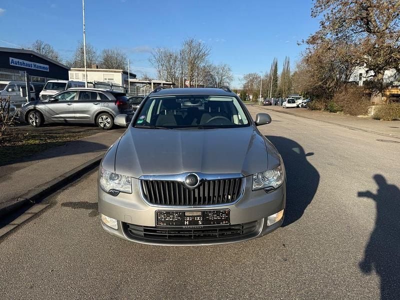 Gebraucht Skoda Superb Active 160 PS (117 kW) 2012 Beige Kombi