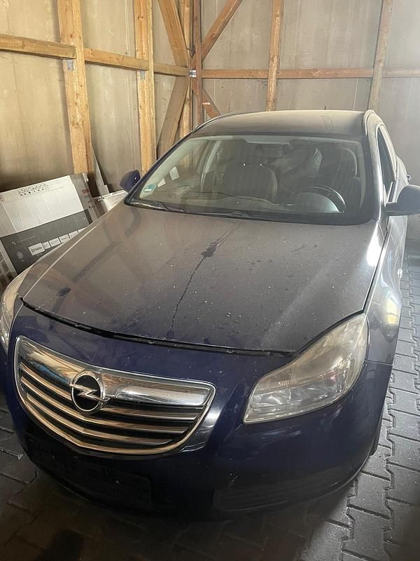 Second-hand Opel Insignia 2012 Albastru Break
