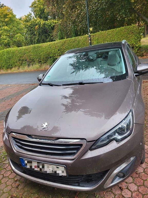 Braun Gebraucht 2015 Peugeot 308 Kombi | 6.000 € (Superpreis) - Bild 1/4