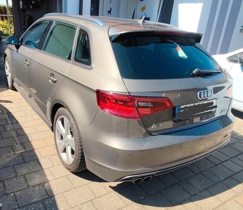 Gebraucht Audi A3 S-Line 179 PS (131 kW) 2015 Grau Limousine