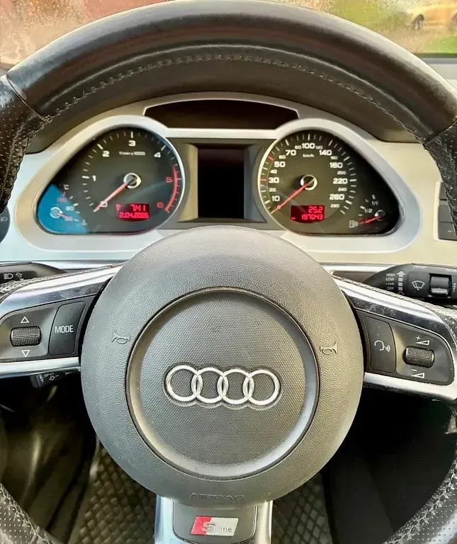 Gebraucht Audi A6 Advanced 170 PS (125 kW) 2011 Schwarz Kombi