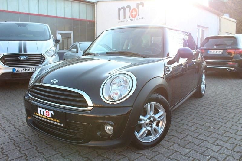 Używany Mini ONE 98 KM (72 kW) 2013 Czarny Hatchback