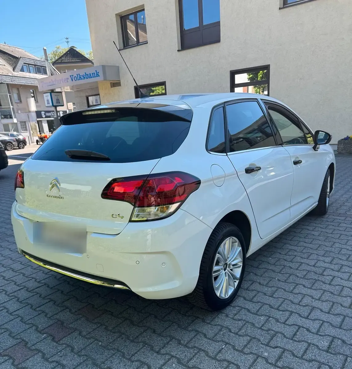 Gebraucht Citroën C4 PureTech 131 PS (96 kW) 2015 Weiß Kombi