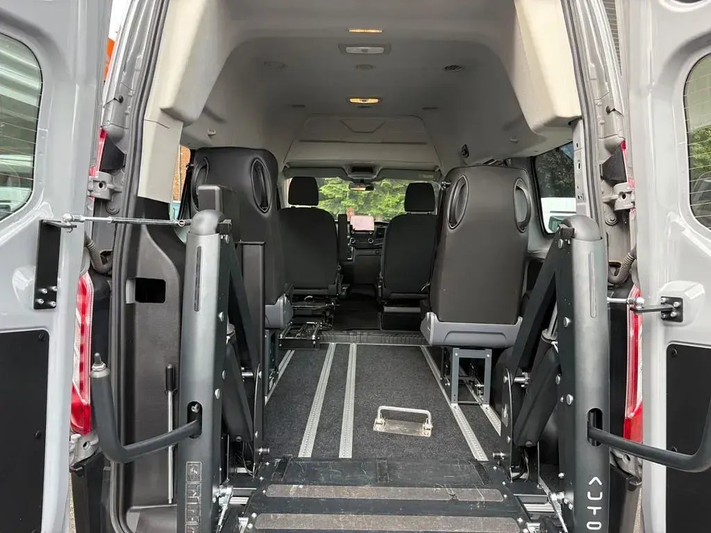 Gebraucht Ford Transit Custom 150 PS (110 kW) 2023 Grau Van / Kleinbus
