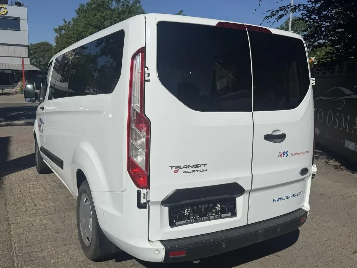 Gebraucht Ford Transit Custom 131 PS (96 kW) 2021 Weiß Kombi