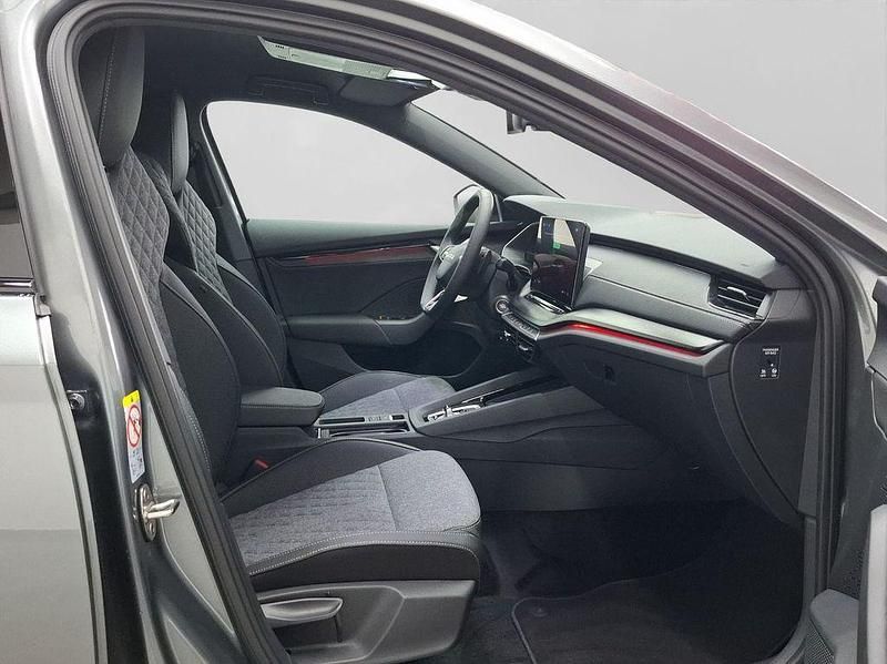 Neu Skoda Octavia SportLine 204 PS (150 kW) 2025 Grau Kombi