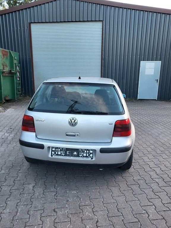 Gebraucht VW Golf IV Comfortline 105 PS (77 kW) 2002 Silber Limousine