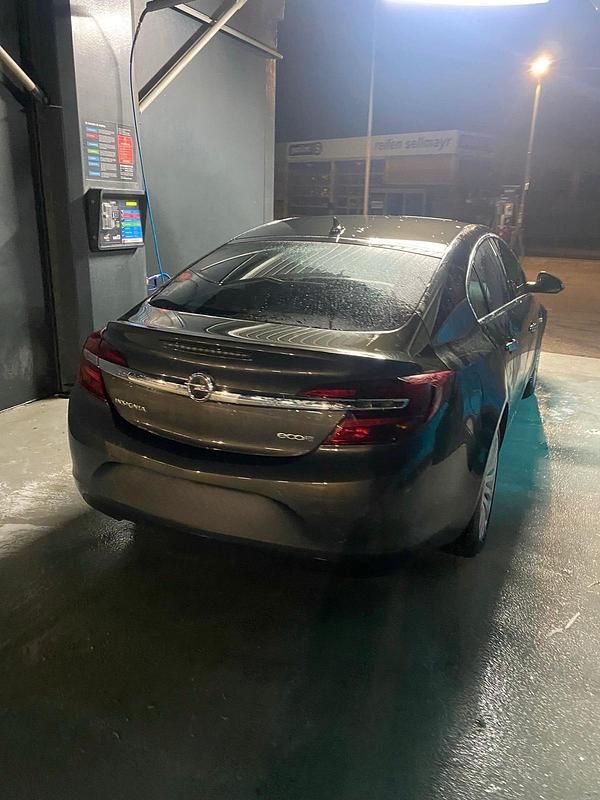 Gebraucht Opel Insignia 163 PS (119 kW) 2014 Beige Limousine