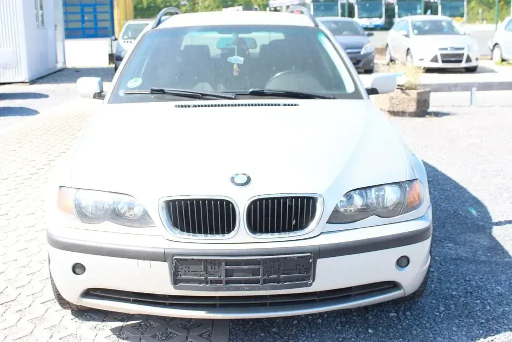 Gebraucht BMW 320 Lifestyle 150 PS (110 kW) 2004 Silber Kombi