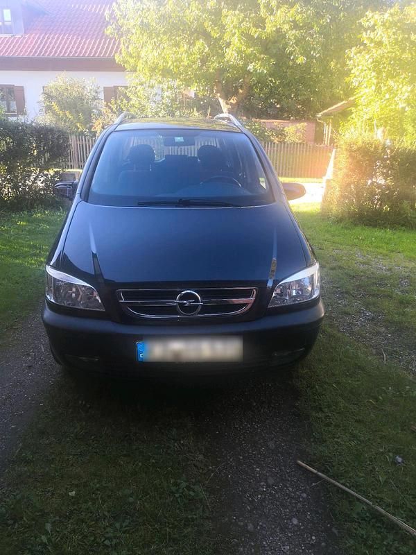 Blau Gebraucht 2004 Opel Zafira Van / Kleinbus | 1.100 € (Superpreis) - Bild 1/4
