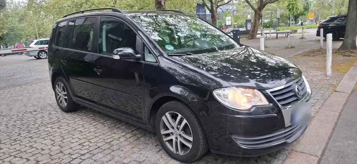 Gebraucht VW Touran 140 PS (102 kW) 2007 Schwarz Van / Kleinbus