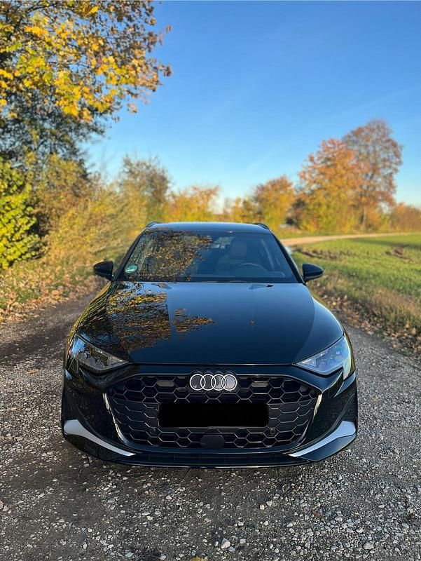 Gebraucht Audi A3 Advanced Plus 150 PS (110 kW) 2024 Schwarz Limousine