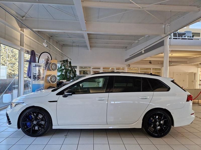 Gebraucht VW Golf VIII R 320 PS (235 kW) 2022 Weiß Kombi