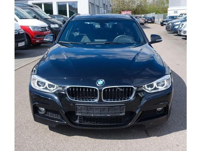 Second-hand BMW 320 184 CP (135 kW) 2015 Negru Break