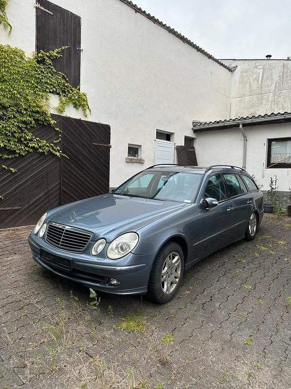 Gebraucht 2005 Mercedes E350 Kombi | 6.000 € (Teuer) - Bild 1/4